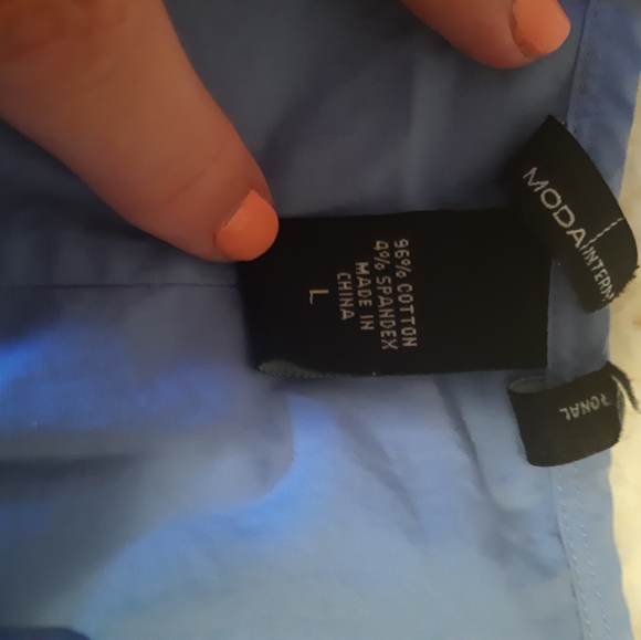 Moda International - Victoria's Secret top - Picture 4 of 6